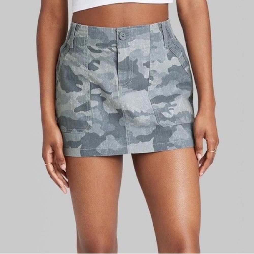 New! Wild Fable Cargo Camo skirt Slate Blue / gray size Large